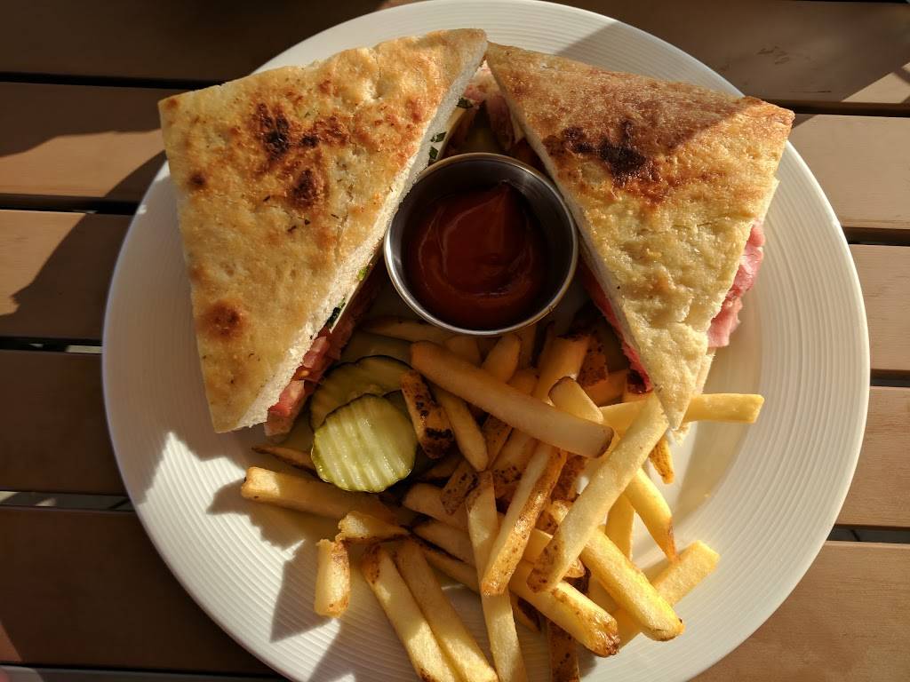 Al Frescos | restaurant | 100 Reaville Ave, Flemington, NJ 08822, USA | 9082372700 OR +1 908-237-2700