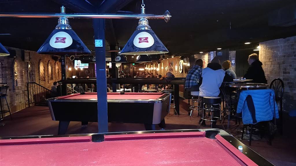 Funk n Dive Bar | restaurant | 2550 Washington Blvd, Ogden, UT 84401, USA | 8016213483 OR +1 801-621-3483