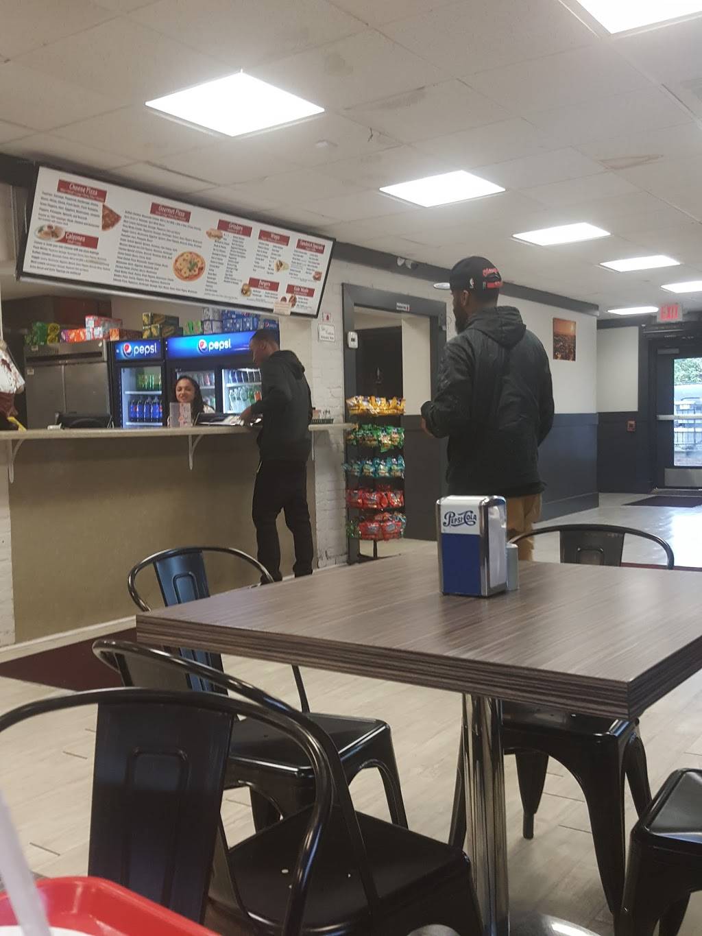 Pizza Works | restaurant | 459 Dickinson St, Springfield, MA 01108, USA | 4137851300 OR +1 413-785-1300