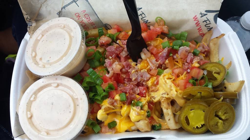 Roosters | restaurant | 1009 N Memorial Dr, Lancaster, OH 43130, USA | 7406531444 OR +1 740-653-1444