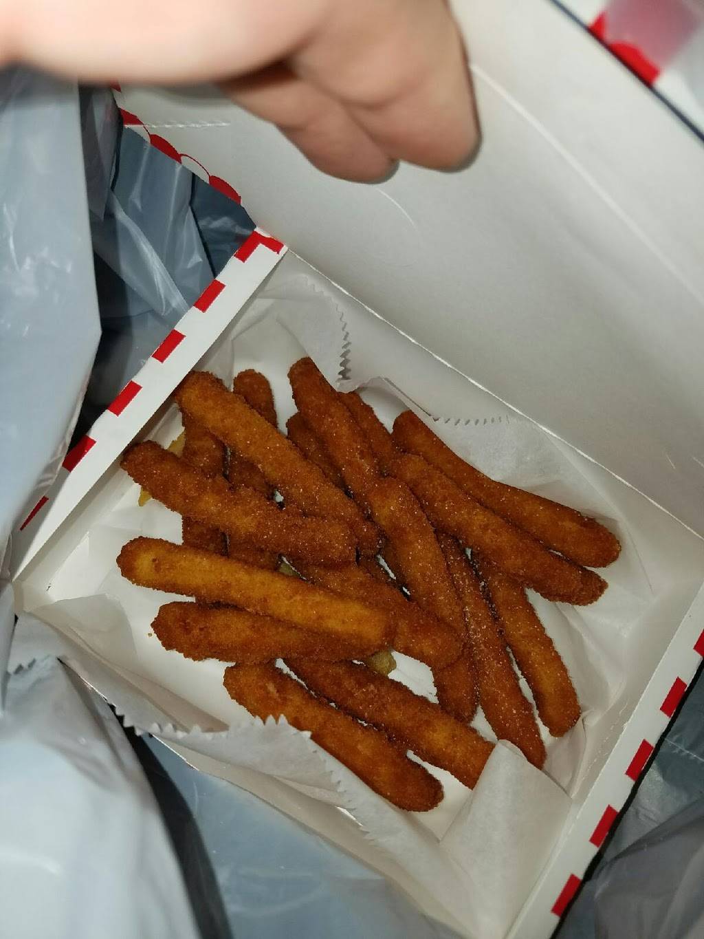 Crown Fried Chicken | restaurant | 408 Forest Ave, Portland, ME 04101, USA | 2077474519 OR +1 207-747-4519