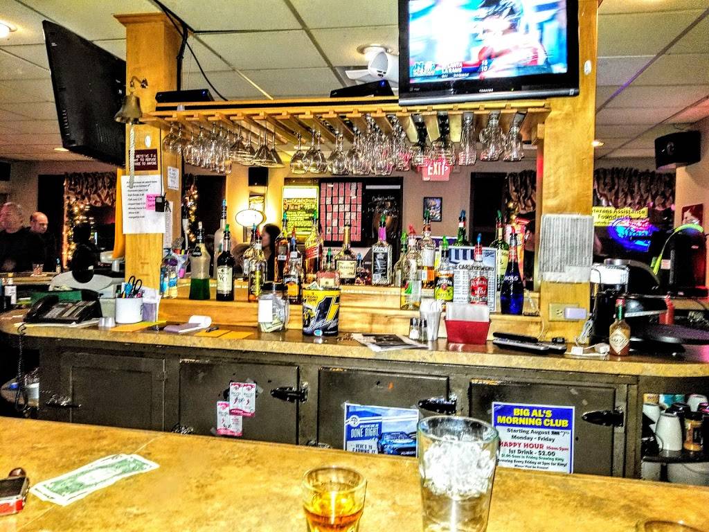 The Carlton Restaurant & Lounge | restaurant | 309 Superior Ave, Tomah, WI 54660, USA | 6083724136 OR +1 608-372-4136