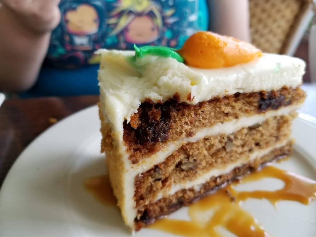 Serengeti Overlook Resturant And Pub | restaurant | 10165 McKinley Dr, Tampa, FL 33612, USA | 8138844386 OR +1 813-884-4386