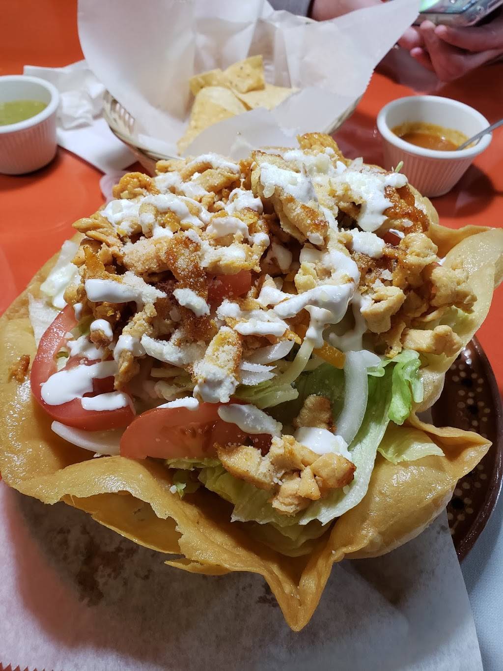 Las Palmas Del Sur | restaurant | 10 W Main St, Norristown, PA 19401, USA | 4843222503 OR +1 484-322-2503