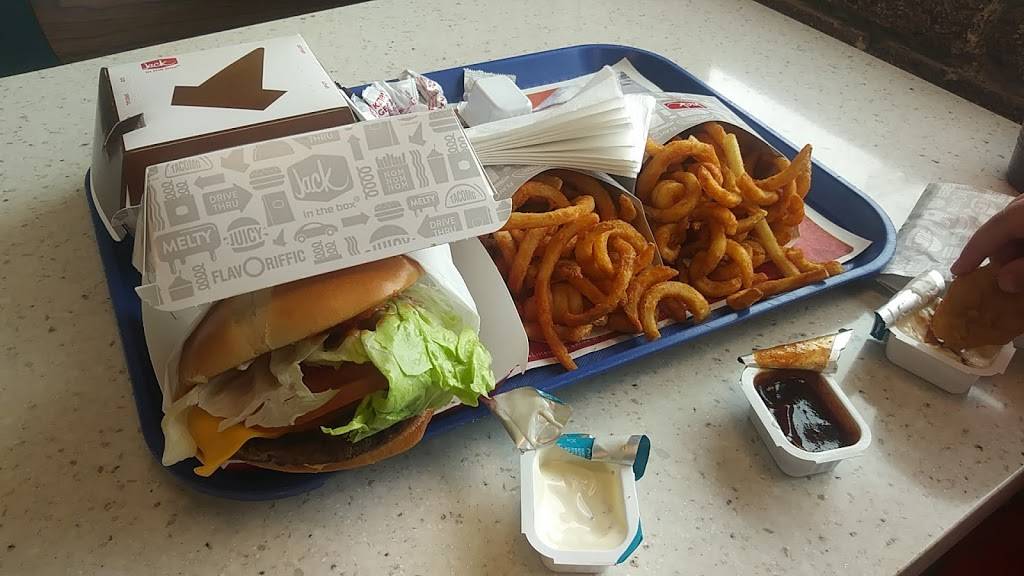 Jack in the Box | restaurant | 1010 W Pacific Coast Hwy, Wilmington, CA 90744, USA | 3108355308 OR +1 310-835-5308