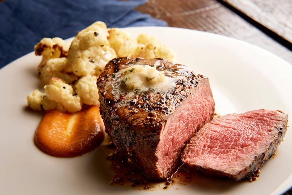 McCormick & Schmicks Seafood & Steaks | restaurant | 4335 Barclay Downs Dr, Charlotte, NC 28209, USA | 7044425522 OR +1 704-442-5522