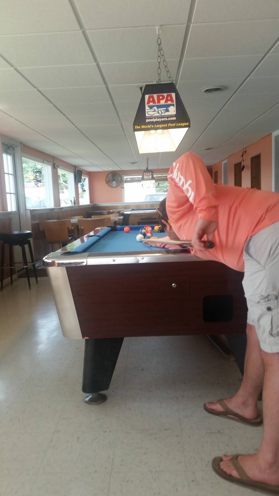 Dukes Tavern | restaurant | 1700 Furnace Dr, Glen Burnie, MD 21060, USA | 4107619599 OR +1 410-761-9599