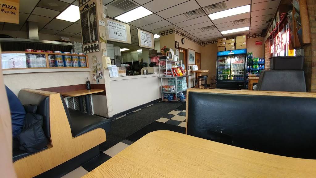 Holiday Pizza | restaurant | 42490 Van Dyke Ave, Sterling Heights, MI 48314, USA | 5867393600 OR +1 586-739-3600