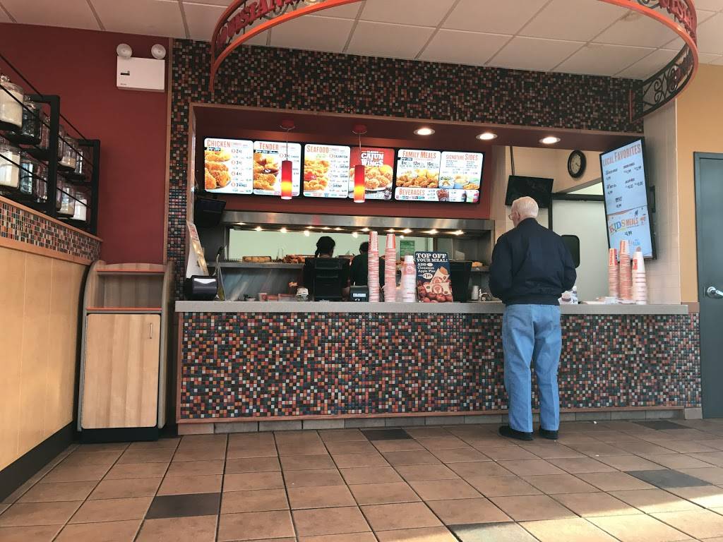 Popeyes Louisiana Kitchen | restaurant | 1991 Sproul Rd, Broomall, PA 19008, USA | 6103252011 OR +1 610-325-2011