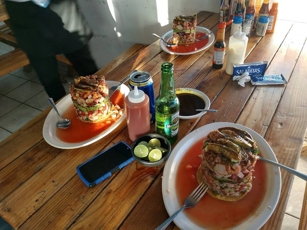 La Tostadota | restaurant | Espinoza, 21410 Tecate, B.C., Mexico | 016651226746 OR +52 665 122 6746