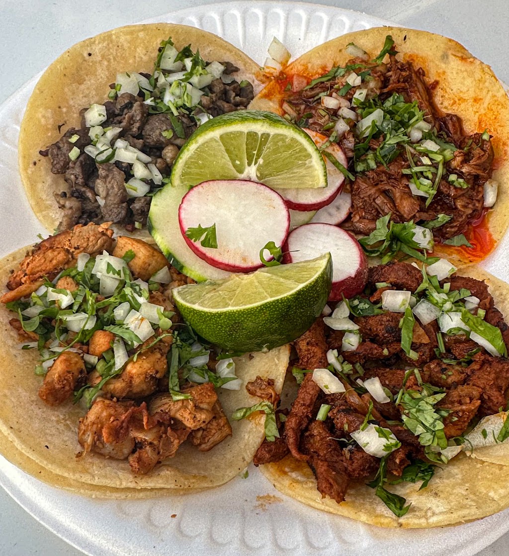 Guape’s Tacos | restaurant | 475 N Willow Ave, Rialto, CA 92376, USA | 9099043748 OR +1 909-904-3748