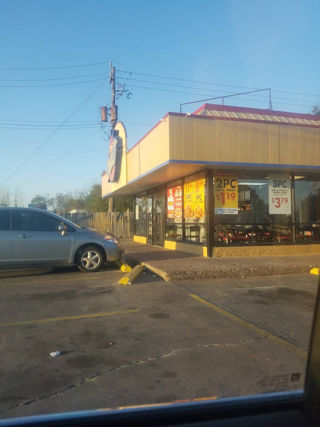 Churchs Chicken | restaurant | 8841 Cullen Blvd, Houston, TX 77051, USA | 7137385078 OR +1 713-738-5078