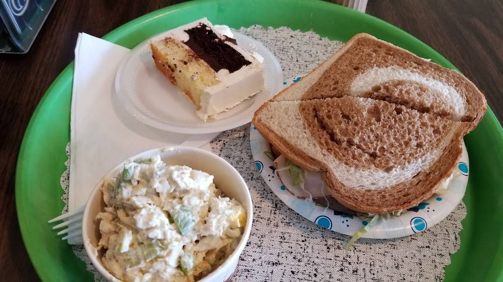 Kurt Schulz Deli & Restaurant | cafe | 8752 N Deerwood Dr, Milwaukee, WI 53209, USA | 4143541004 OR +1 414-354-1004