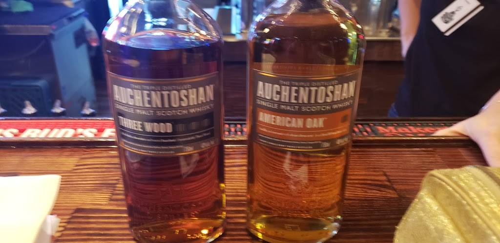 The Taphouse at the Genetti | restaurant | 200 W 4th St, Williamsport, PA 17701, USA | 5703266600 OR +1 570-326-6600