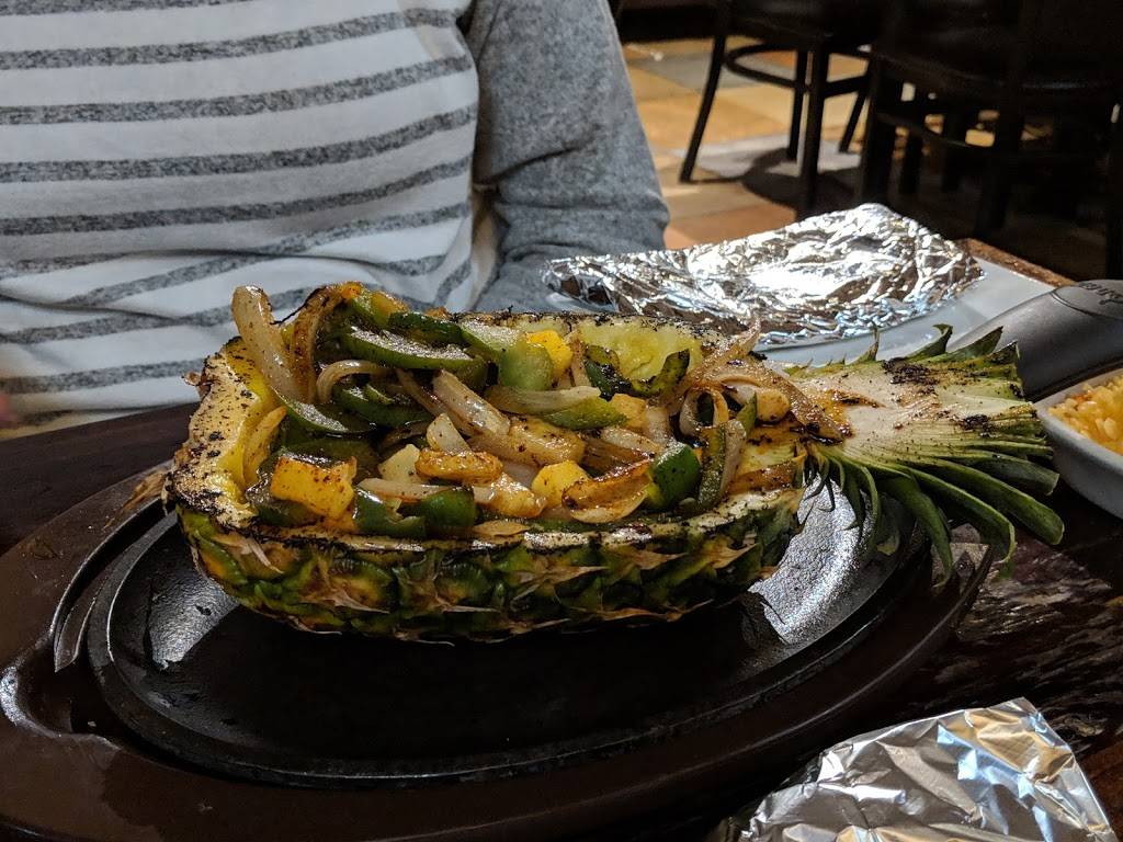 Plaza Azteca | restaurant | PLAZA AZTECA, 552 Broadway, Methuen, MA 01844, USA | 9787940908 OR +1 978-794-0908