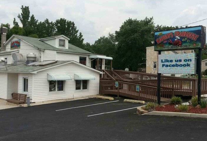 Kahlers Crab House | restaurant | 8036 Philadelphia Rd, Rosedale, MD 21237, USA | 4108668381 OR +1 410-866-8381