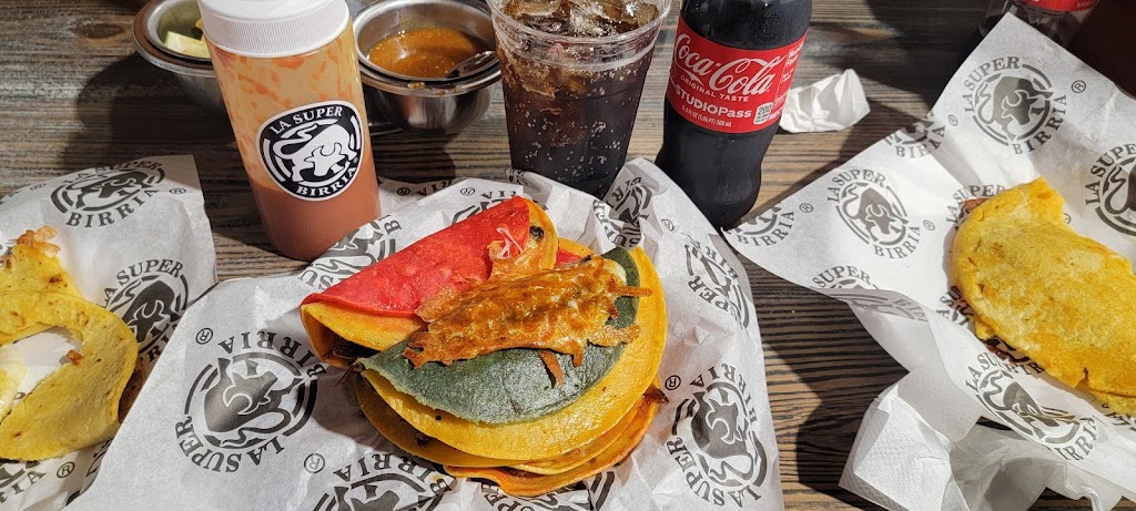 La Super Birria | restaurant | 801 S Tustin St, Orange, CA 92866, USA | 7143633224 OR +1 714-363-3224