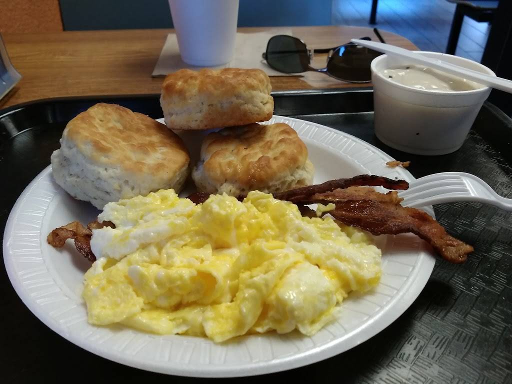 Three Little Pigs Bar-B-Q | restaurant | 5145 Quince Rd, Memphis, TN 38117, USA | 9016857094 OR +1 901-685-7094