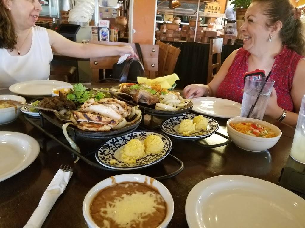 El Torito | restaurant | 5995 Katella Ave, Cypress, CA 90630, USA | 7147618155 OR +1 714-761-8155