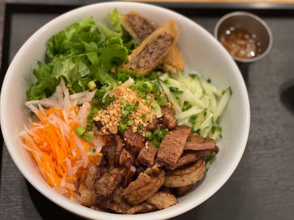 Build The Pho | restaurant | 11440 Euclid Ave, Cleveland, OH 44106, USA | 2169997090 OR +1 216-999-7090