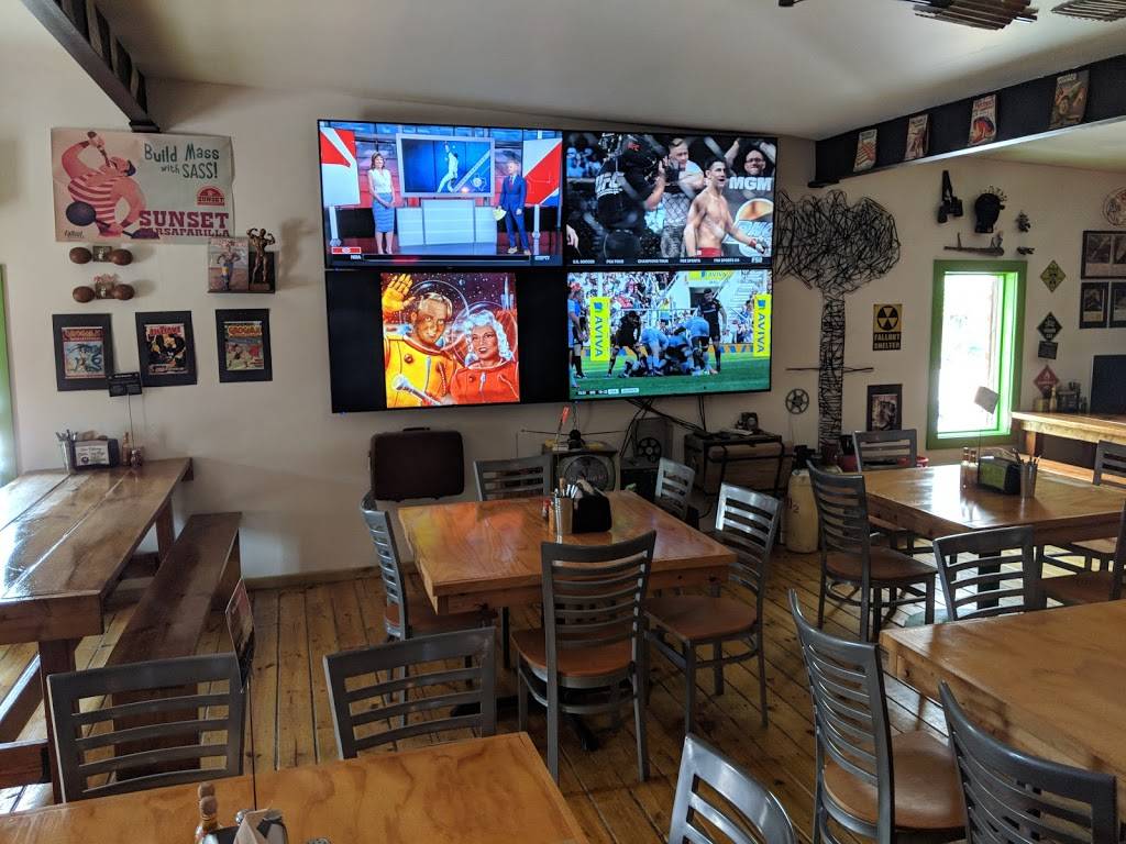 Greeks Pizza | restaurant | 700-716 E 49th St, Indianapolis, IN 46205, USA | 3176003969 OR +1 317-600-3969