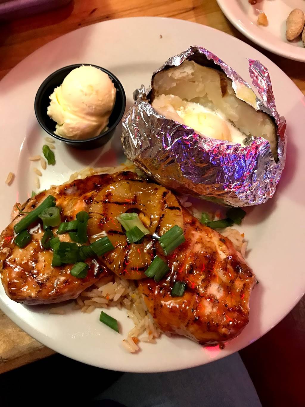 Logans Roadhouse | restaurant | 140 Rojay Dr, Lexington, KY 40503, USA | 8592730899 OR +1 859-273-0899