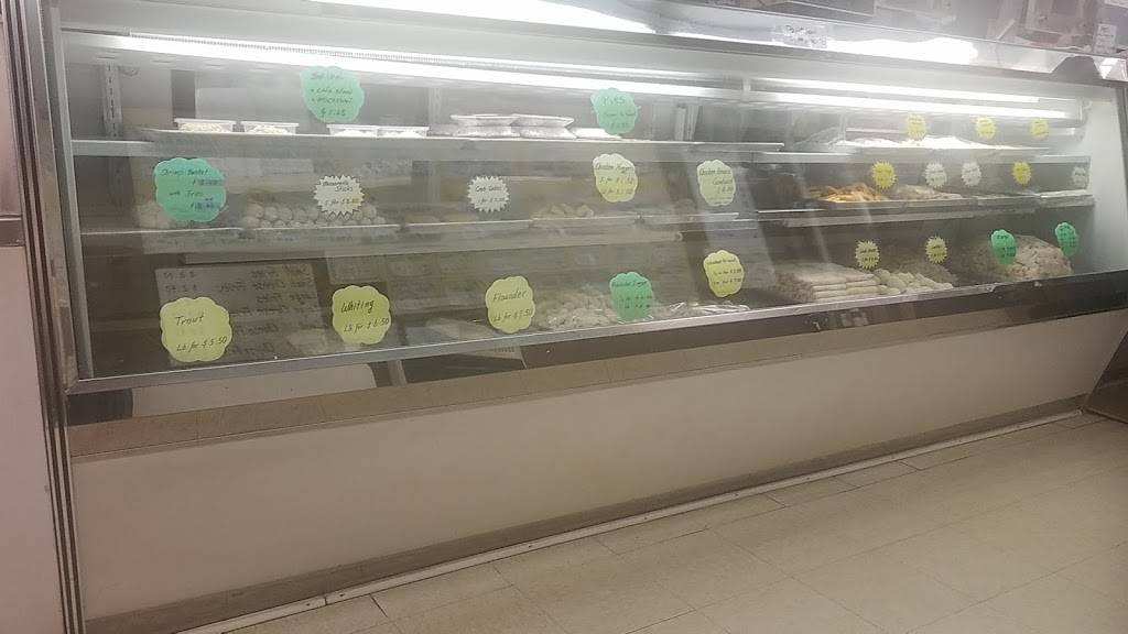 Showells Seafood | restaurant | 627 Welsh St, Chester, PA 19013, USA | 6108724996 OR +1 610-872-4996