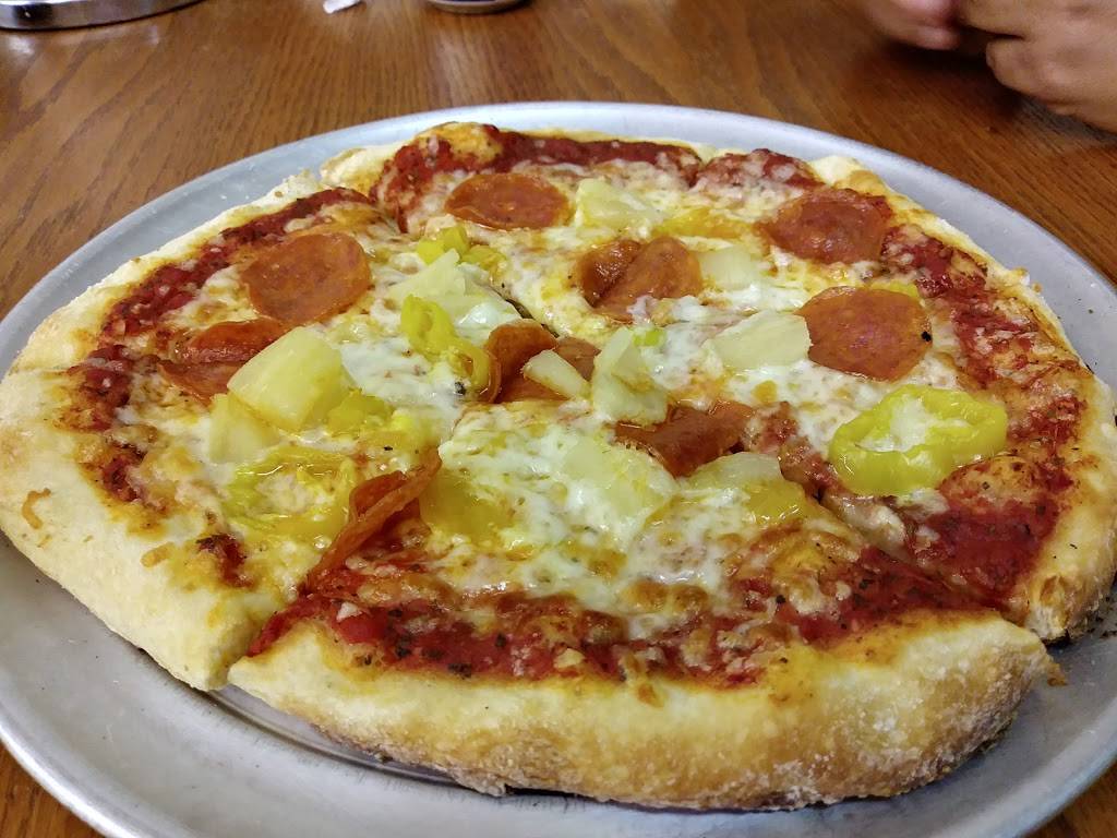 Lous Pizza Pasta & Subs | restaurant | 2554 Simpson Rd, Kissimmee, FL 34744, USA | 4073489363 OR +1 407-348-9363