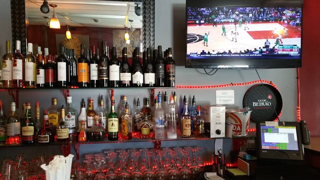 Tugas Restaurant and Catering Inc. | restaurant | 110 Mineral Spring Ave, Pawtucket, RI 02860, USA | 4017234443 OR +1 401-723-4443