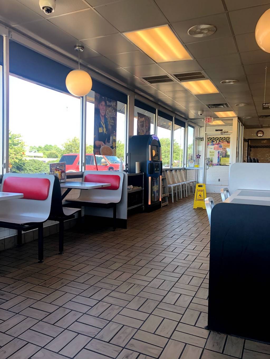 Waffle House | meal takeaway | 2477 S Church St, Murfreesboro, TN 37130, USA | 6158968085 OR +1 615-896-8085