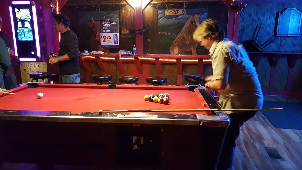 Buds Pub | restaurant | 634 Cochran Ave, Cambridge, OH 43725, USA | 7404395268 OR +1 740-439-5268