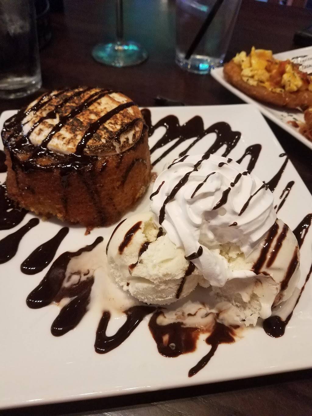 4th Street Bar & Grill | restaurant | 132 N 4th St #1200, Lake Mary, FL 32746, USA | 4077326979 OR +1 407-732-6979