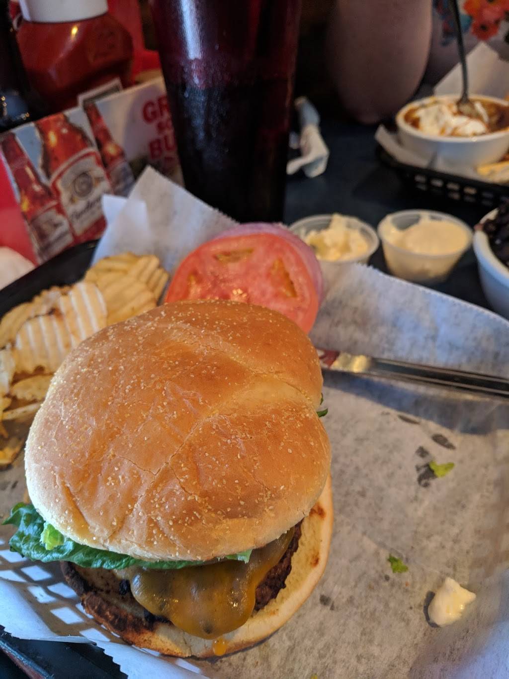 Ichabods Bar & Grille | restaurant | 2320 N Hwy A1A, Indialantic, FL 32903, USA | 3217770214 OR +1 321-777-0214