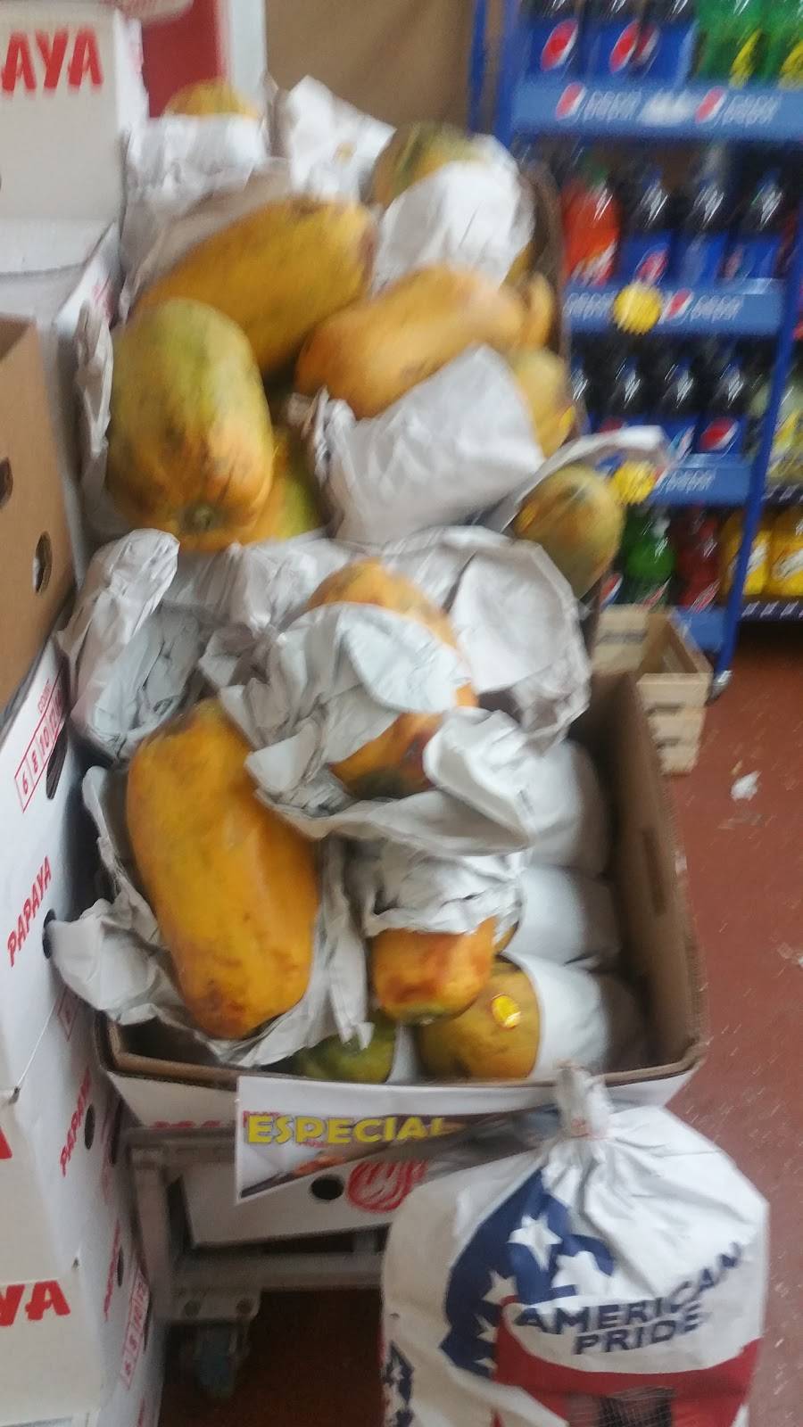 El Mercadito Restaurant. | restaurant | 511 S Green Bay Rd, Waukegan, IL 60085, USA | 8476727864 OR +1 847-672-7864