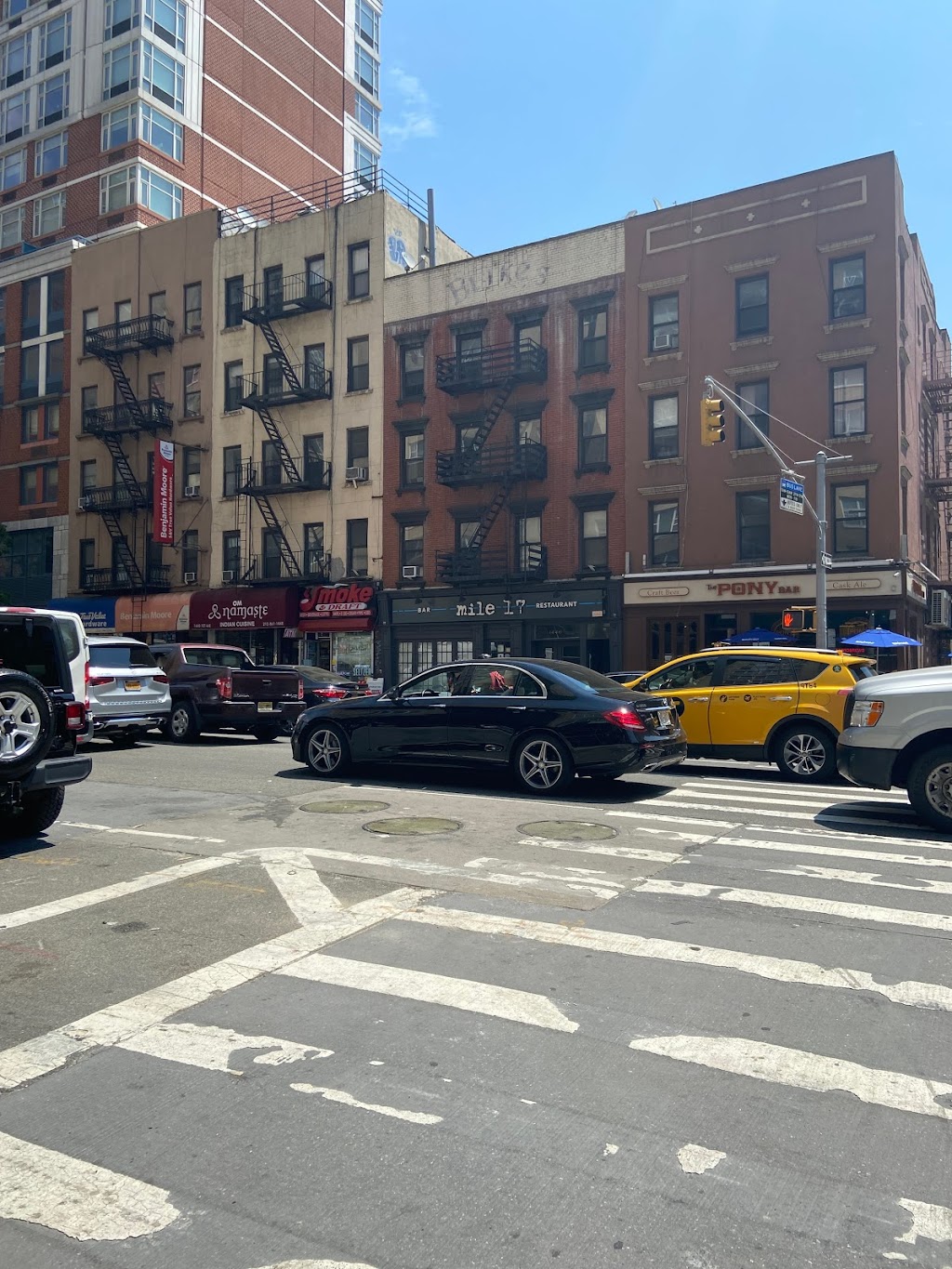 The Pony Bar | restaurant | 1444 1st Ave., New York, NY 10021, USA | 2122880090 OR +1 212-288-0090