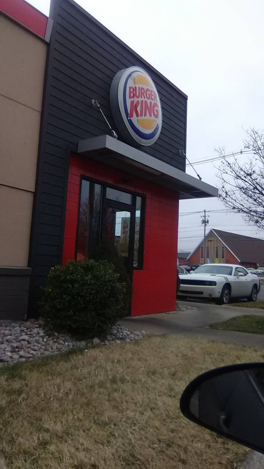 Burger King | restaurant | 6902 Dixie Hwy, Louisville, KY 40258, USA | 5029357512 OR +1 502-935-7512
