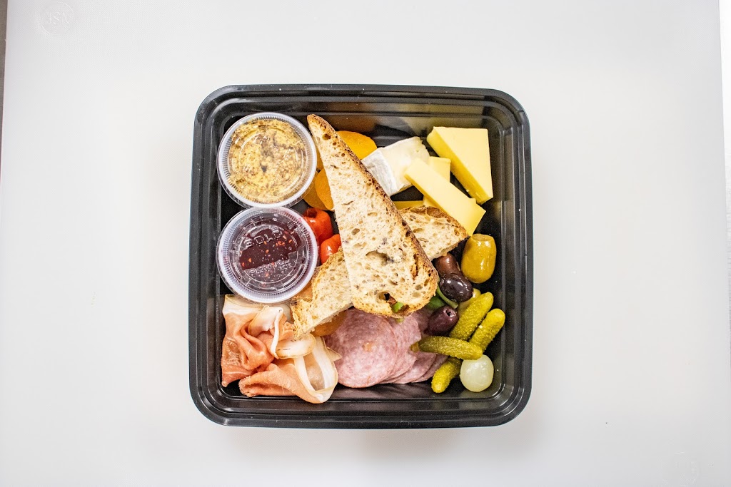 Trinktisch | restaurant | 87 Leonard St, Belmont, MA 02478, USA | 6174842337 OR +1 617-484-2337