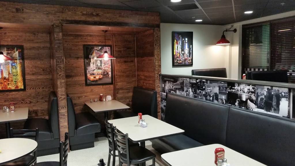 Chappys Express | restaurant | 2055 E South Blvd, Montgomery, AL 36116, USA | 3342869200 OR +1 334-286-9200