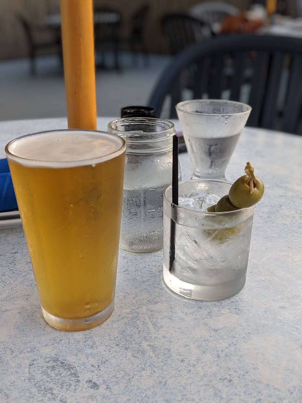 The Bog Pub | restaurant | 618 MacArthur Blvd, Pocasset, MA 02559, USA | 5083929620 OR +1 508-392-9620