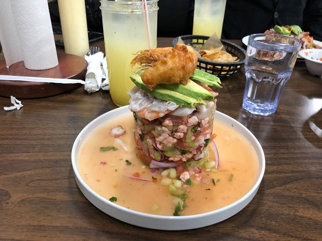 Isla del Mar Restaurante | restaurant | 5101 S 36th St, Omaha, NE 68107, USA | 4022135723 OR +1 402-213-5723