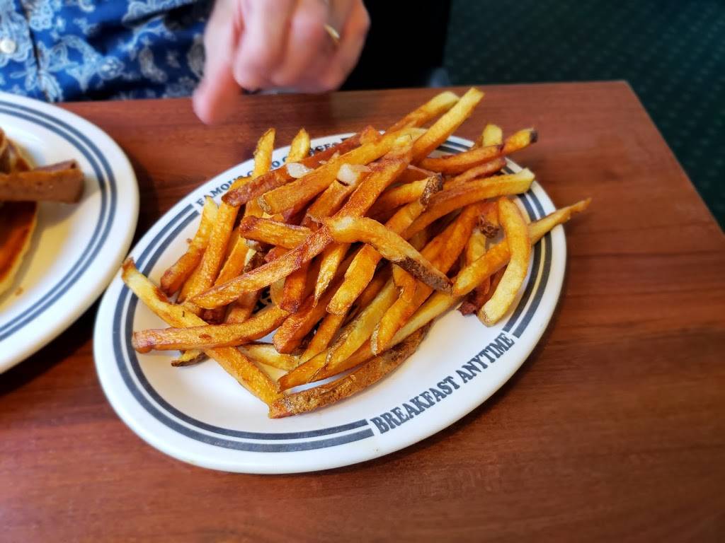 Famous Gyro George | restaurant | 1050 Pearl Rd, Brunswick, OH 44212, USA | 3302252700 OR +1 330-225-2700