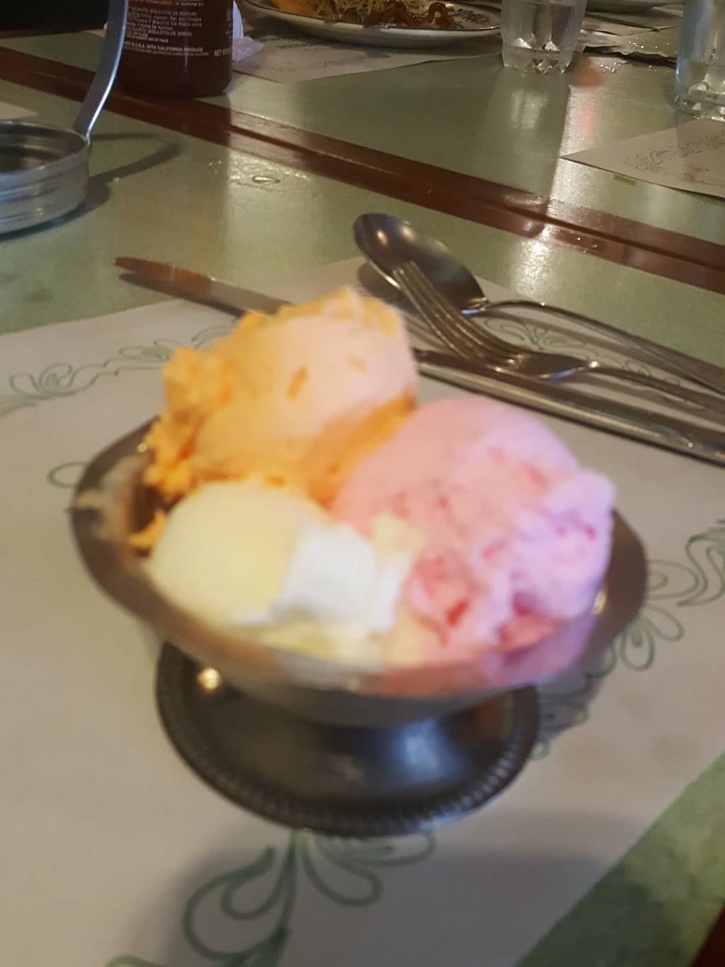 Restaurant Ho-Boun | restaurant | 56 Boulevard Arthur-Sauvé, Saint-Eustache, QC J7R 2H7, Canada | 4504732764 OR +1 450-473-2764