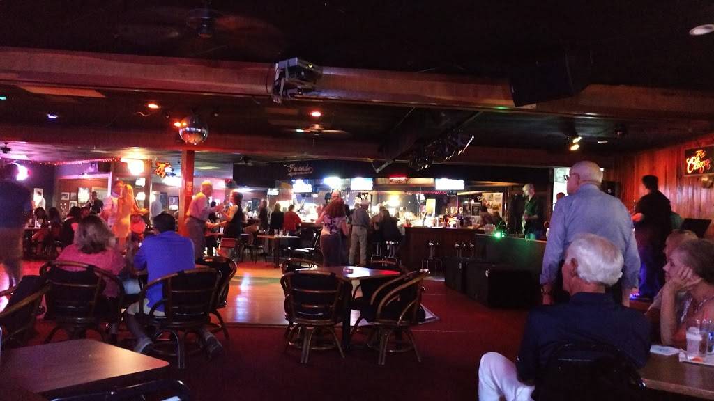 Friends Bar & Grill | restaurant | 3705 W Memorial Rd, Oklahoma City, OK 73134, USA | 4057514057 OR +1 405-751-4057