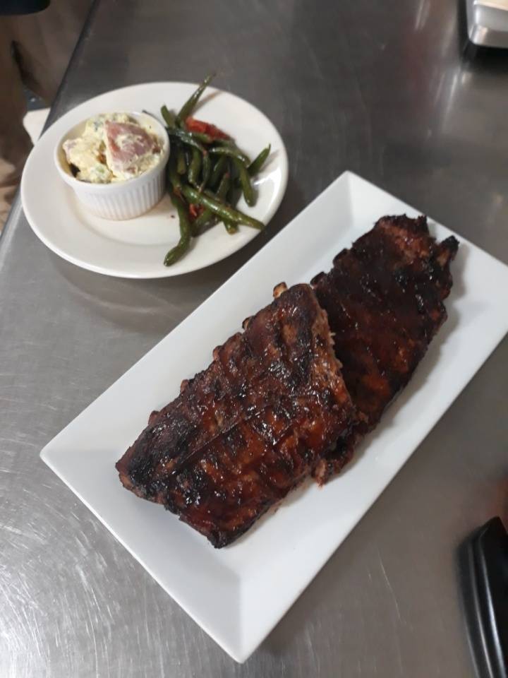 Lake Street Local | restaurant | 8708 Lake St, Port Austin, MI 48467, USA | 9897387520 OR +1 989-738-7520