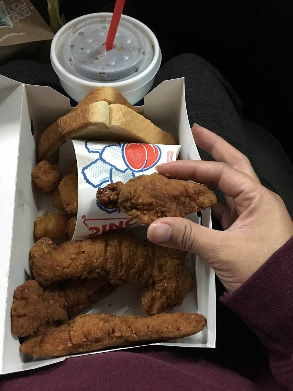 Sonic Drive-In | restaurant | 7902 Culebra Rd, San Antonio, TX 78251, USA | 2106806337 OR +1 210-680-6337