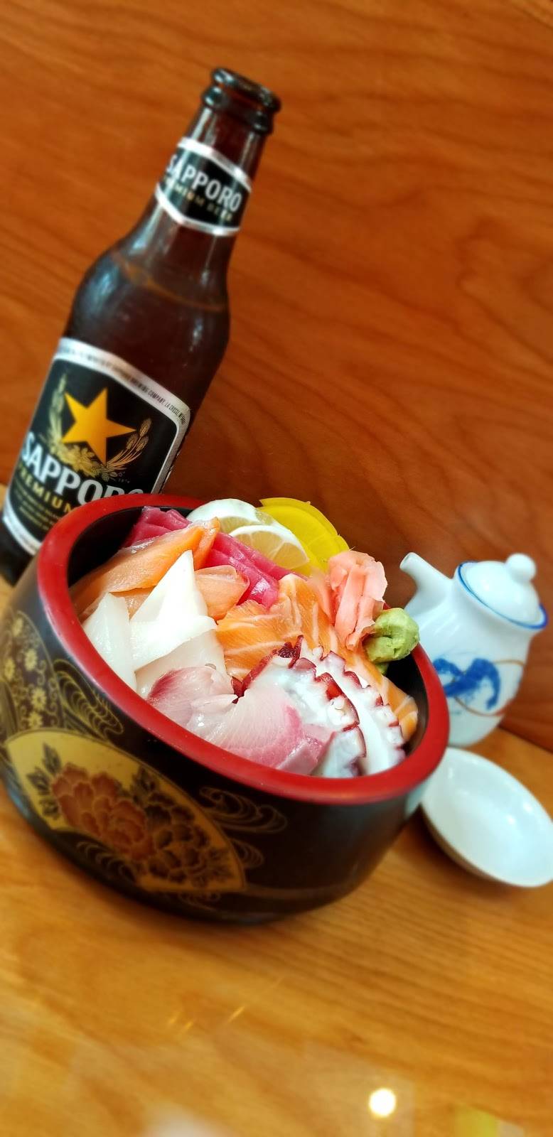 Umi Sushi | restaurant | 327 Water St, Yorktown, VA 23690, USA | 7579896464 OR +1 757-989-6464