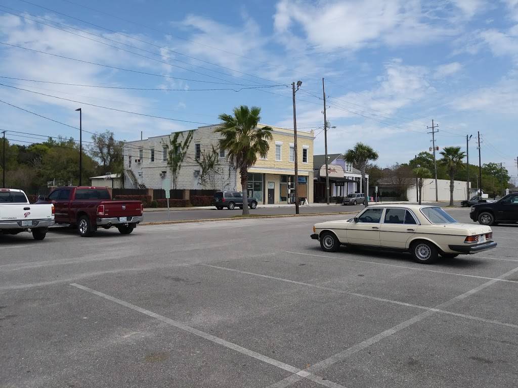 Off the Hook | restaurant | 707 Krebs Ave, Pascagoula, MS 39567, USA | 2287629004 OR +1 228-762-9004