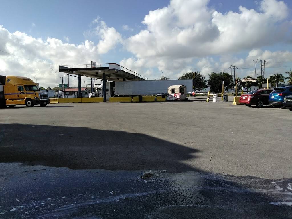 USA Truck Services Plaza Inc | restaurant | 9101 W Okeechobee Rd, Hialeah Gardens, FL 33016, USA | 3058228851 OR +1 305-822-8851