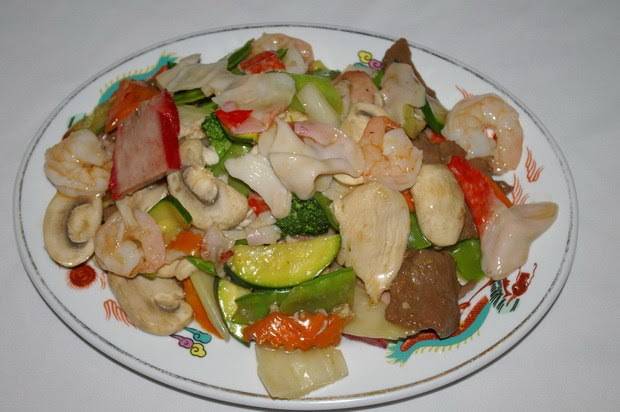 China King | restaurant | 3830 Ruckriegel Pkwy, Jeffersontown, KY 40299, USA | 5022400500 OR +1 502-240-0500