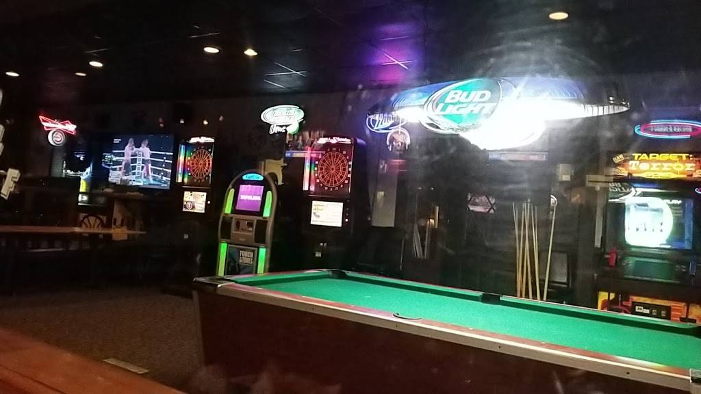 The Stadium Bar & Grill | restaurant | 915 US-52, Guttenberg, IA 52052, USA | 5632522448 OR +1 563-252-2448